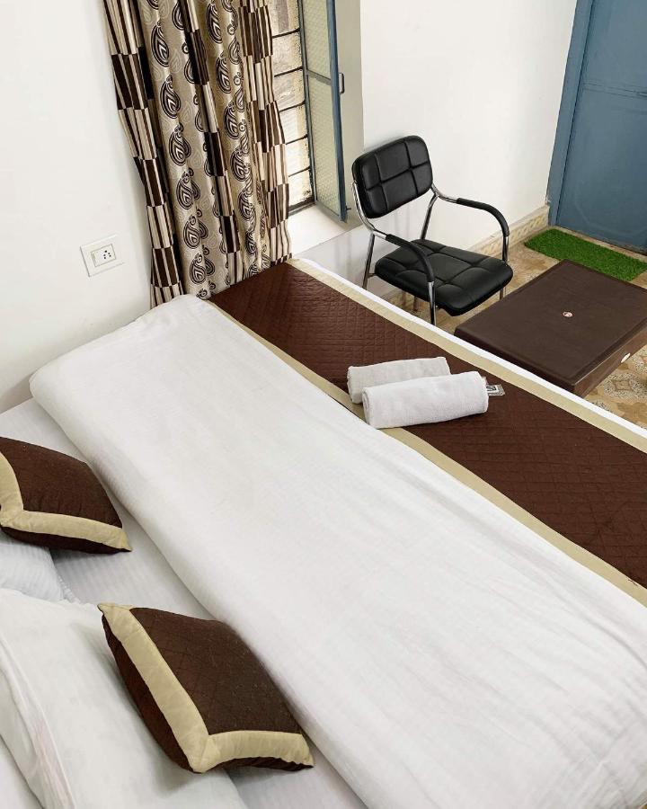 Il Padrino Hotel Пушкар Экстерьер фото